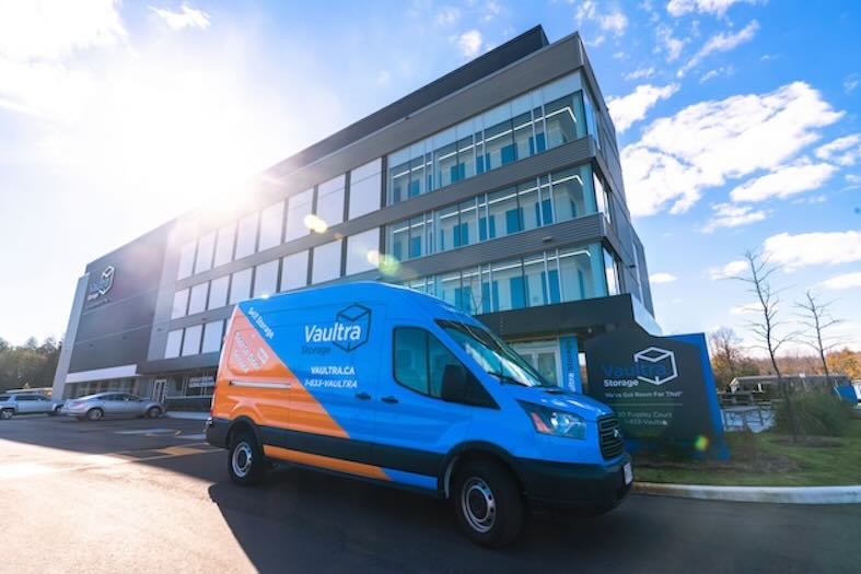 Storage Units at Vaultra Moving & Storage - Pick Up & Delivery - Etobicoke